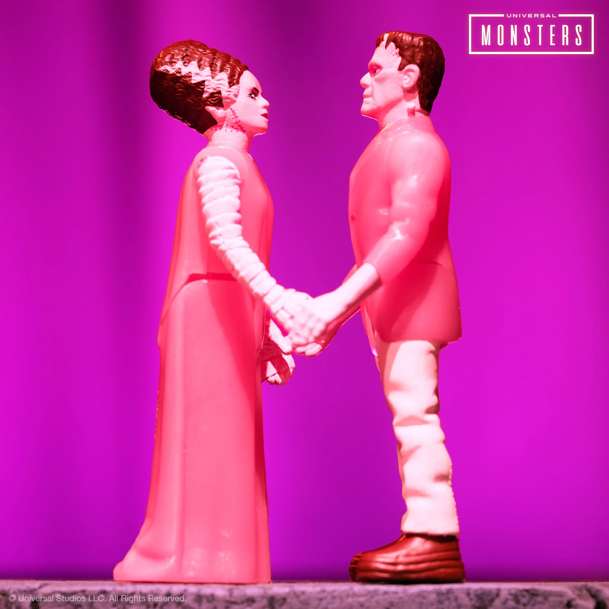 Universal Monsters ReAction Figures - Frankenstein and Bride of Frankenstein 2-Pack (Valentine's Day Heart Box) 3 Universal Monsters ReAction Figures - Frankenstein and Bride of Frankenstein 2-Pack (Valentine's Day Heart Box)