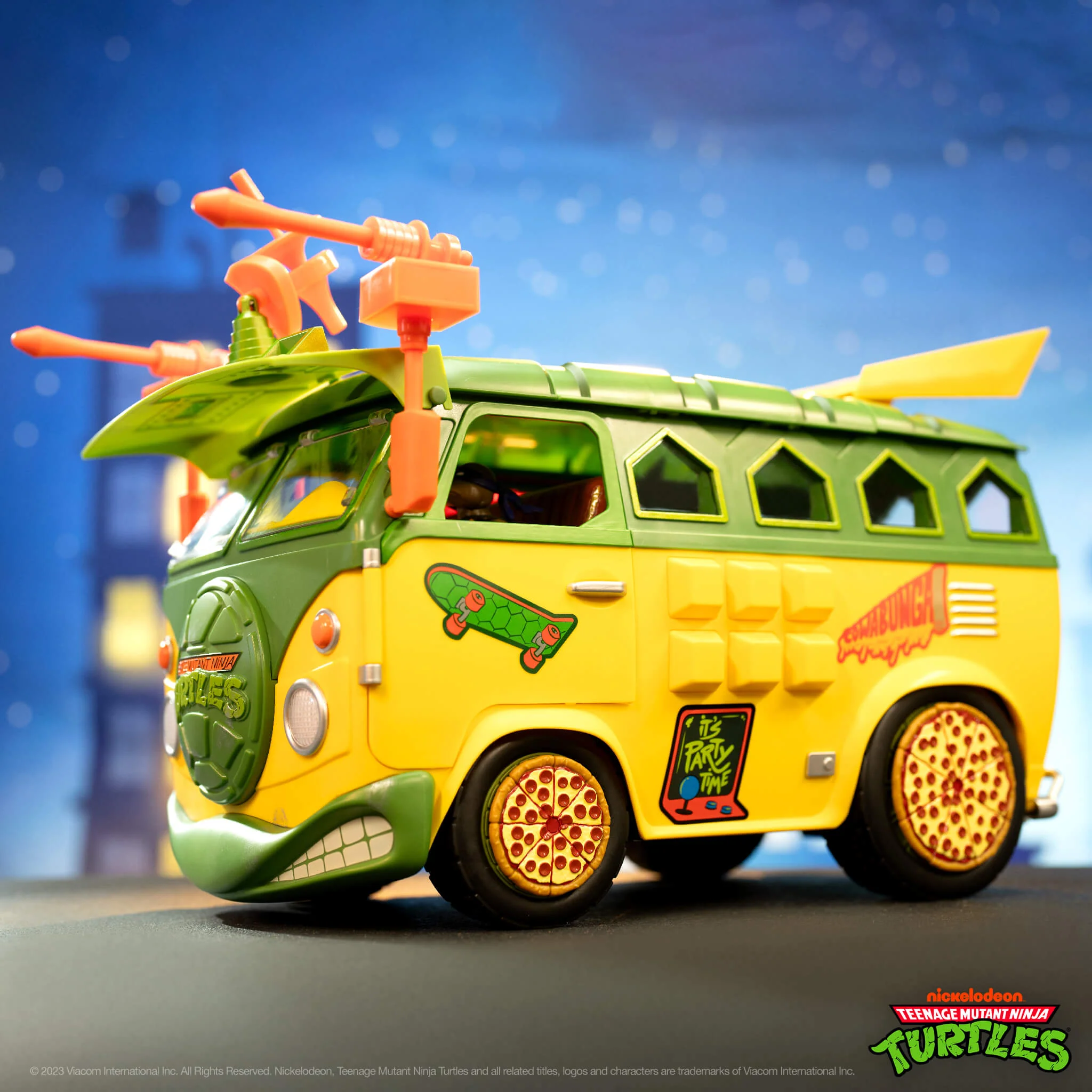 Teenage Mutant Ninja Turtles ULTIMATES! Vehicle - Party Wagon 5 Teenage Mutant Ninja Turtles ULTIMATES! Vehicle - Party Wagon