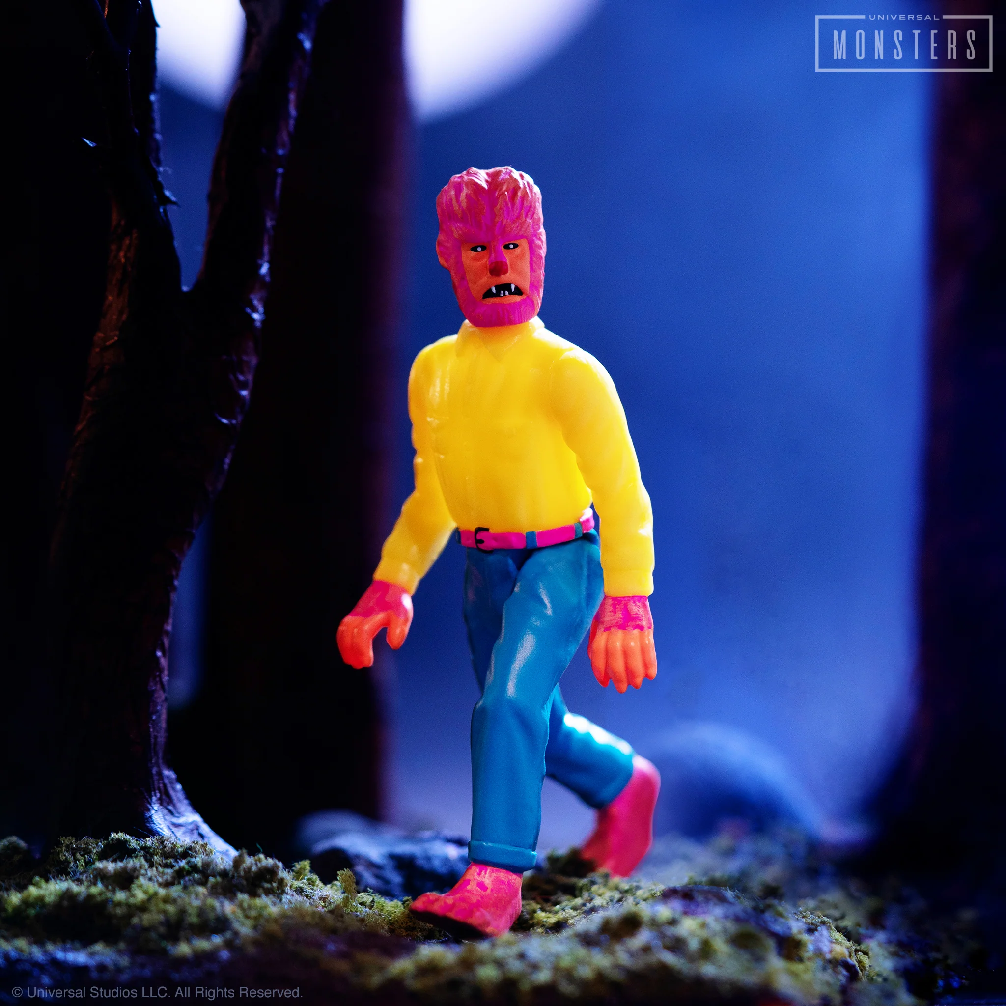 Universal Monsters ReAction Figure - The Wolf Man (Costume Colors) 5 Universal Monsters ReAction Figure - The Wolf Man (Costume Colors)