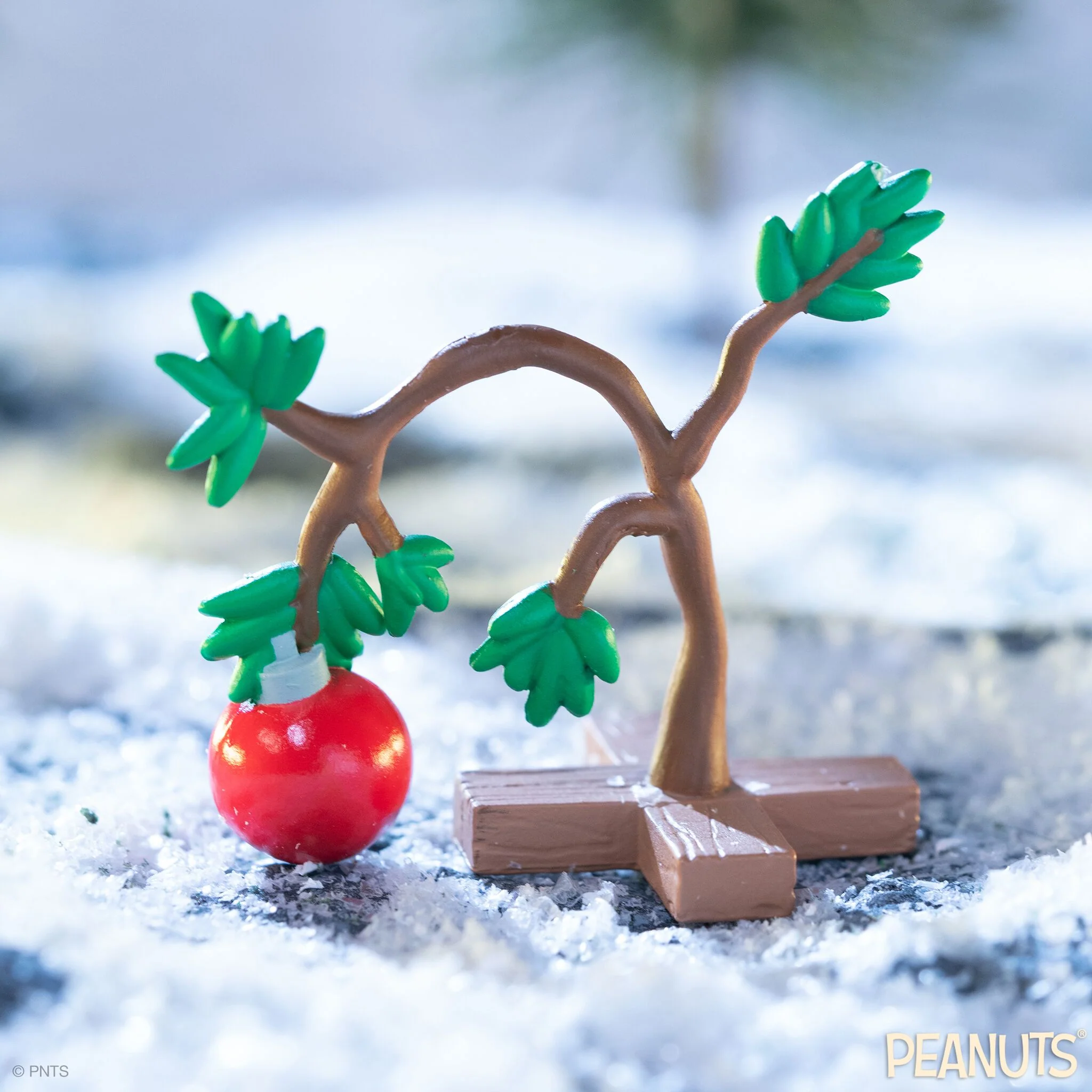 Peanuts ReAction Figures Wave 06 (Holiday Box Set) - Charlie Brown with Sad Christmas Tree and Linus 8 Peanuts ReAction Figures Wave 06 (Holiday Box Set) - Charlie Brown with Sad Christmas Tree and Linus