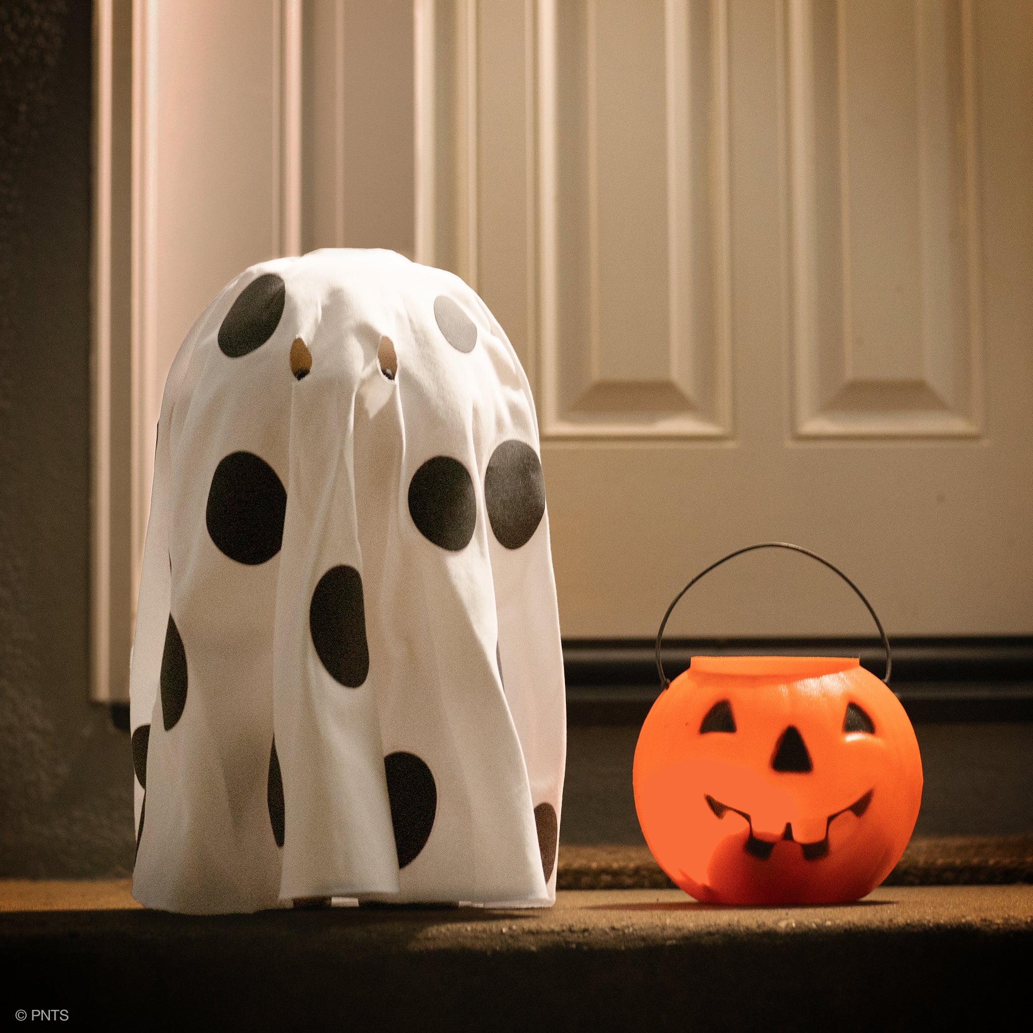 Peanuts Supersize - Charlie Brown (Ghost Sheet) 9 Peanuts Supersize - Charlie Brown (Ghost Sheet)