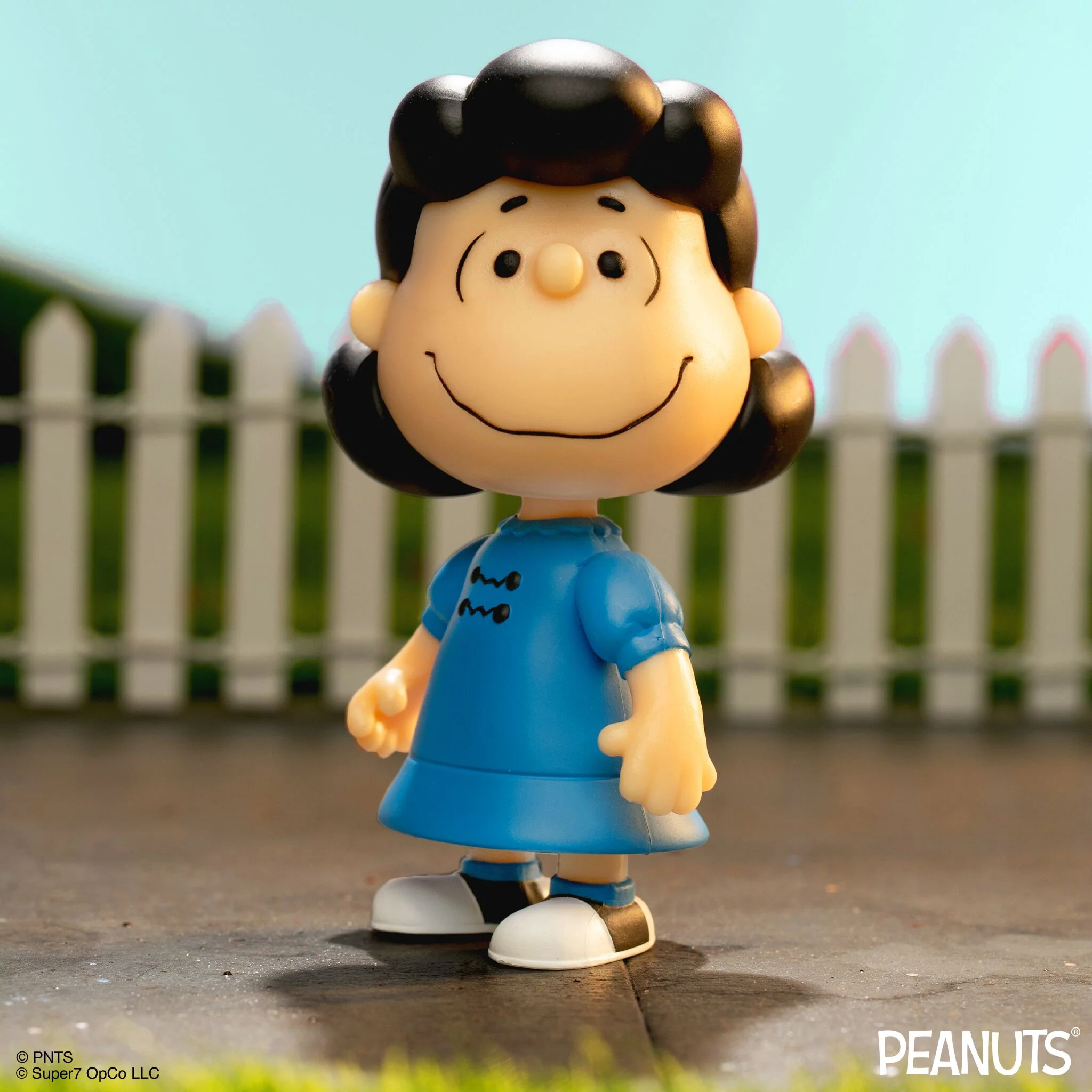 Peanuts ReAction Figures Wave 07 - Charlie Brown, Snoopy, Lucy, & Franklin 10 Peanuts ReAction Figures Wave 07 - Charlie Brown, Snoopy, Lucy, & Franklin